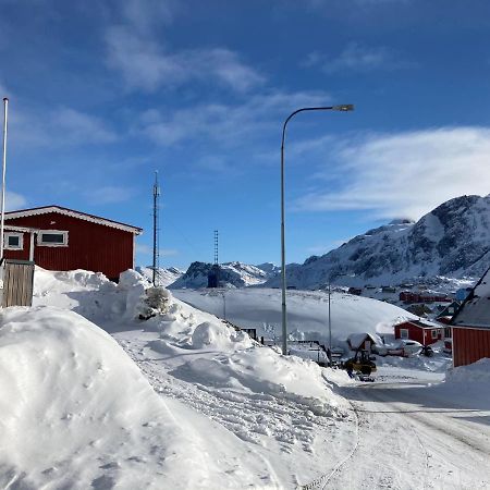 Isi4U Apartments, Snowmobile And Dogsled Sisimiut Exterior foto